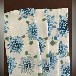 4 Honey + Hank dinner napkins